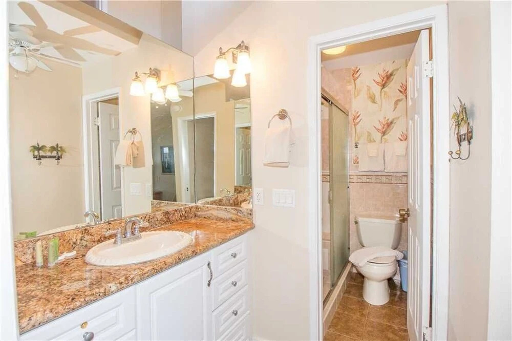 Kahana Sunset F4 - Two Bedroom Condo