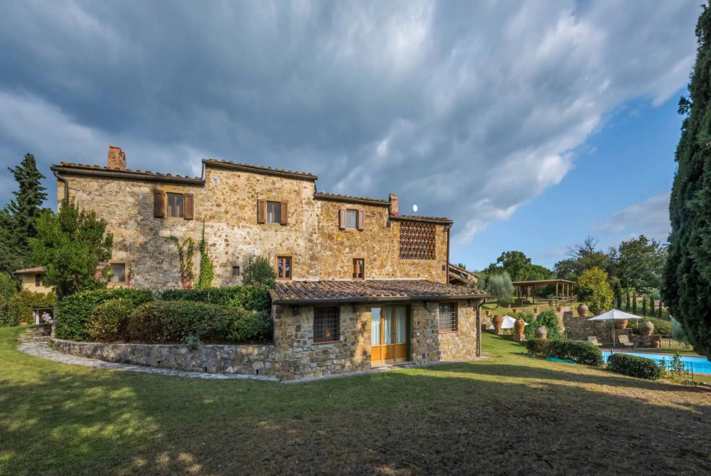 5 bedrooms villa in the Chianti region with private swimming poo, A/C and Wi-Fi-Podere Erica