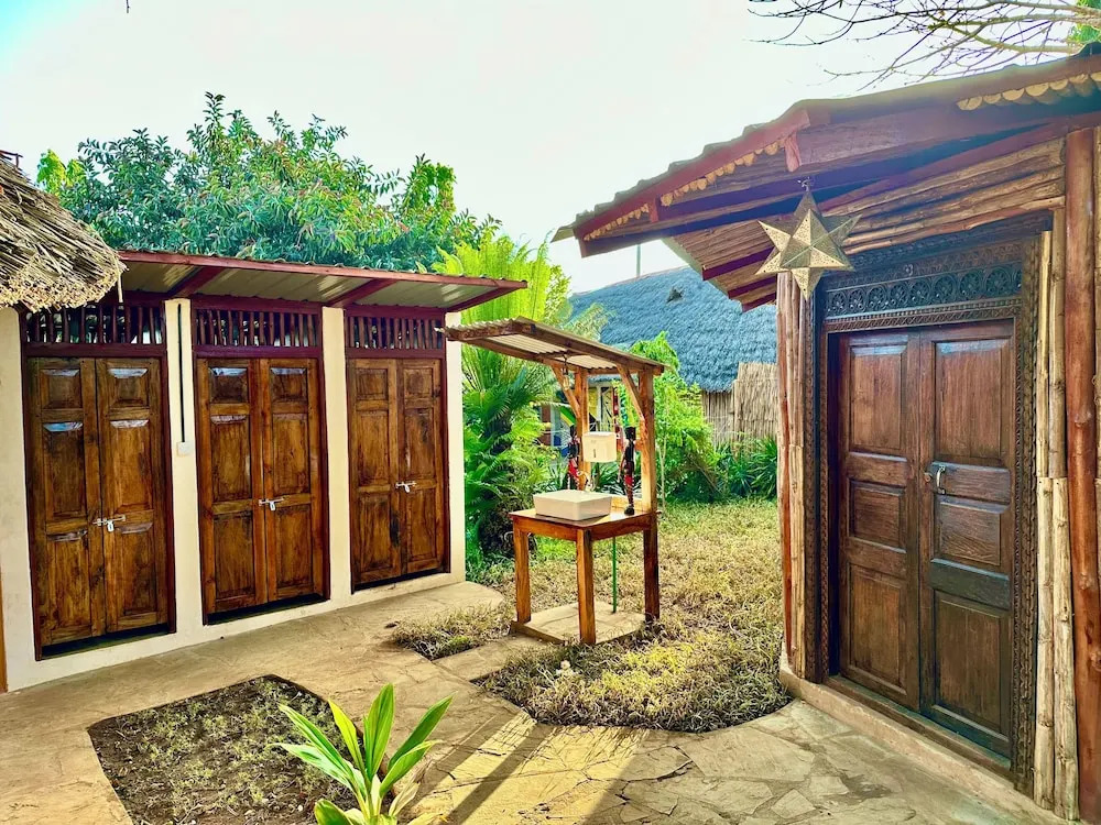 Staysocial Diani-Backpackers &Social Hub