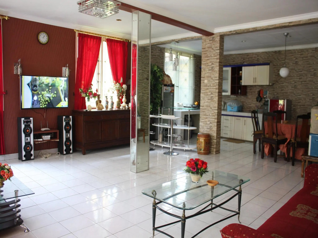 Villa Kota Bunga Aster