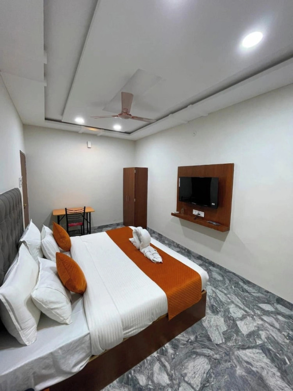 P2 Hotel