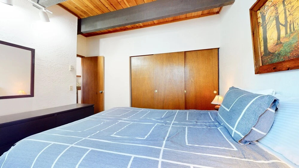 Val DIsere 6 Pet-Friendly Mountain Rustic Spacious Condo only Short Walk To The Village by RedAwning