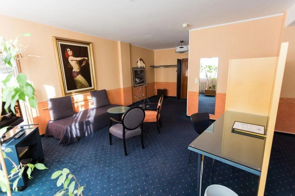 Hotel Comédie