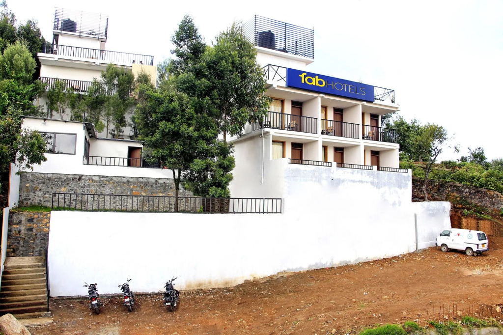 FabHotel Tranquil Heights
