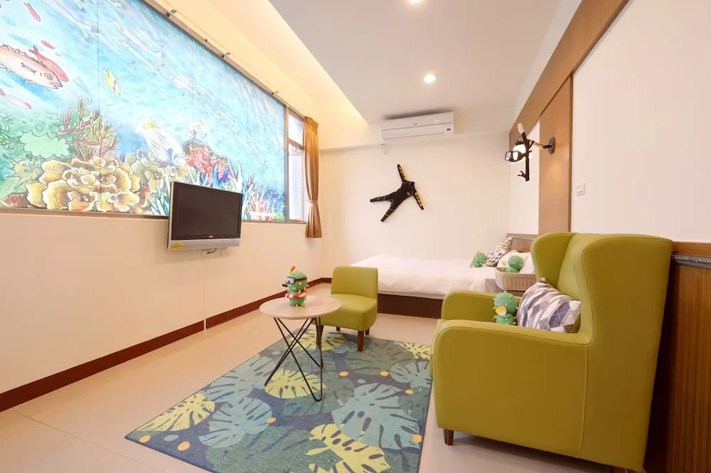 PHSEA INN