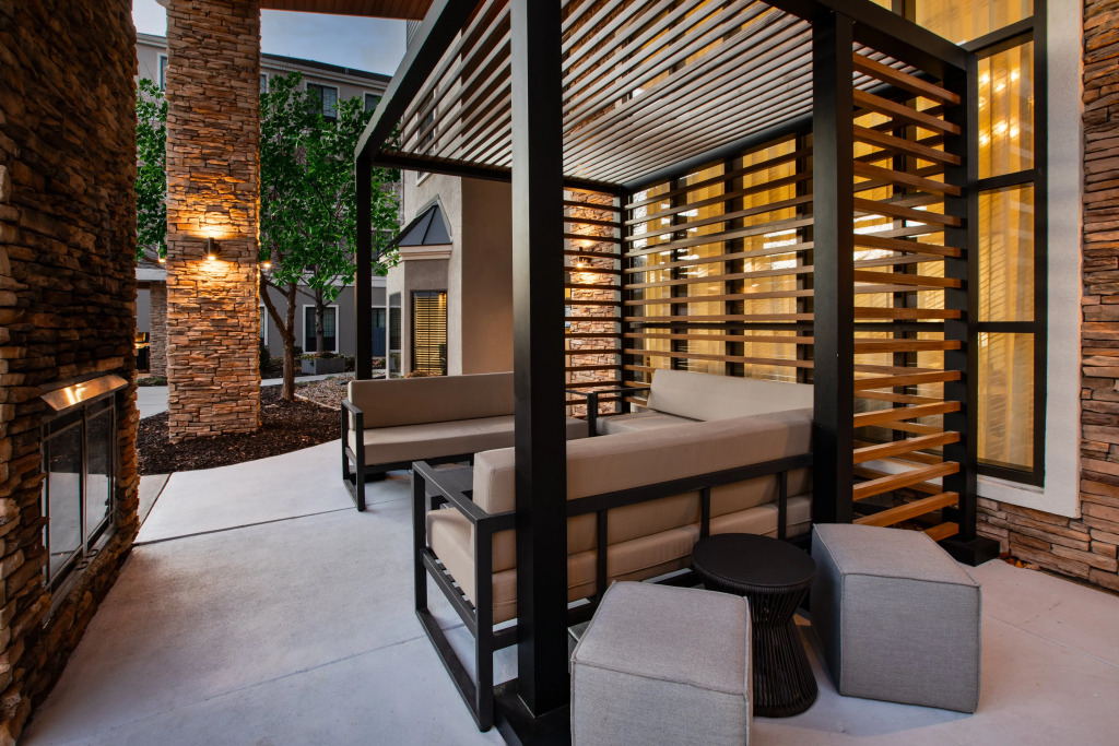 Staybridge Suites Omaha 80th and Dodge by IHG