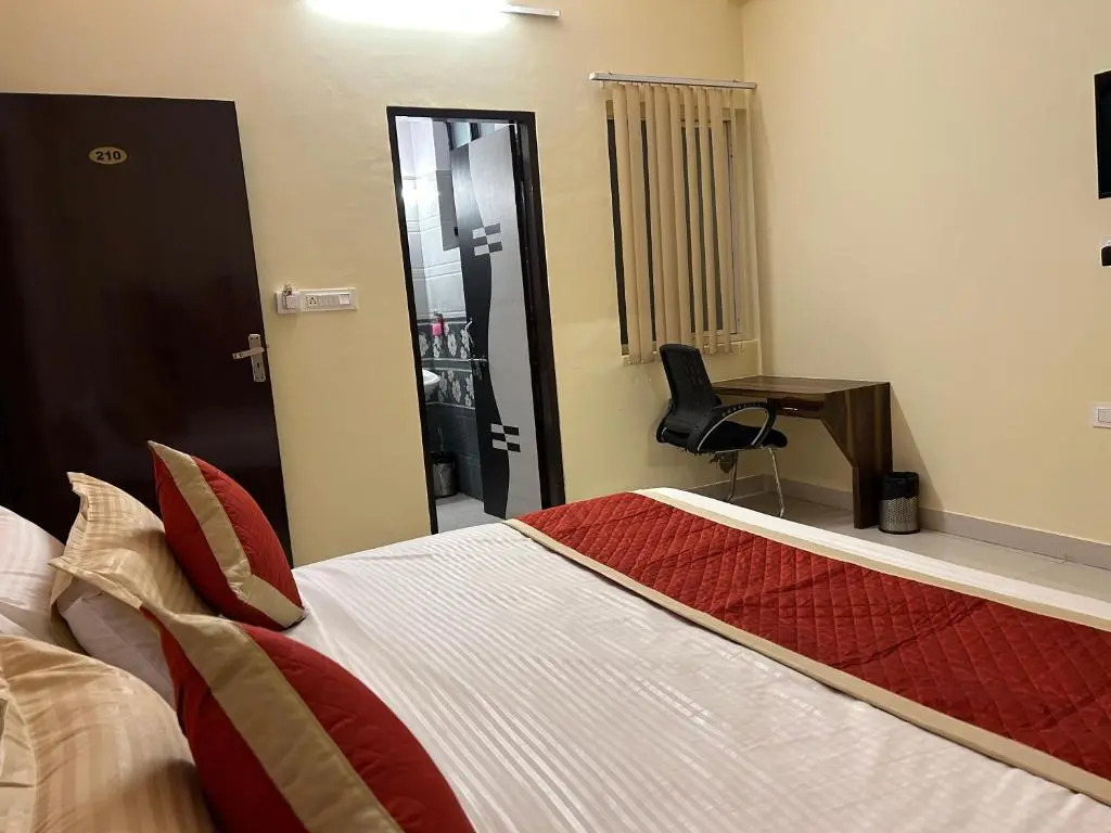 Hotel Mahima Palace by OYO Rooms