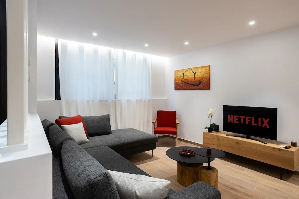 Exclusive 3-bedroom Haven in Kolonaki Center