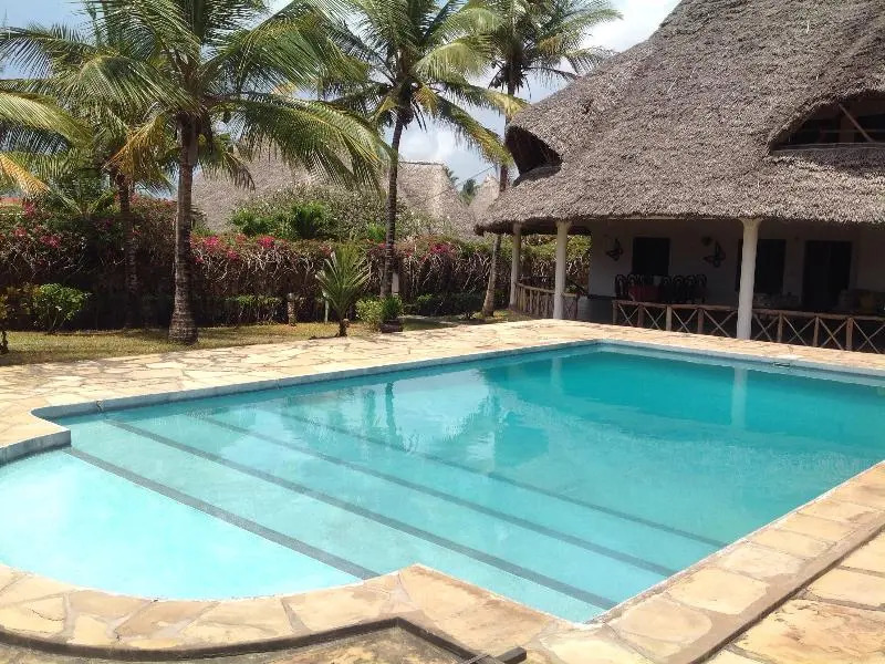 Queen K Cottages Watamu At Chrystal Homes