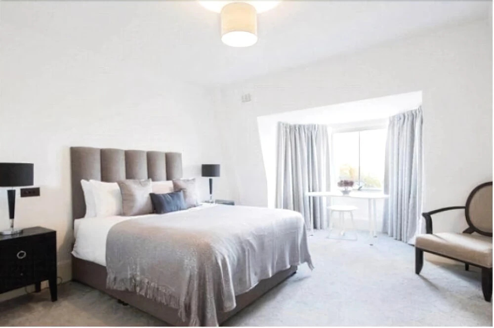 Mayfair Oxford Street Apartment