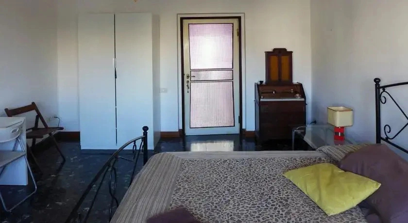 The 4th Floor