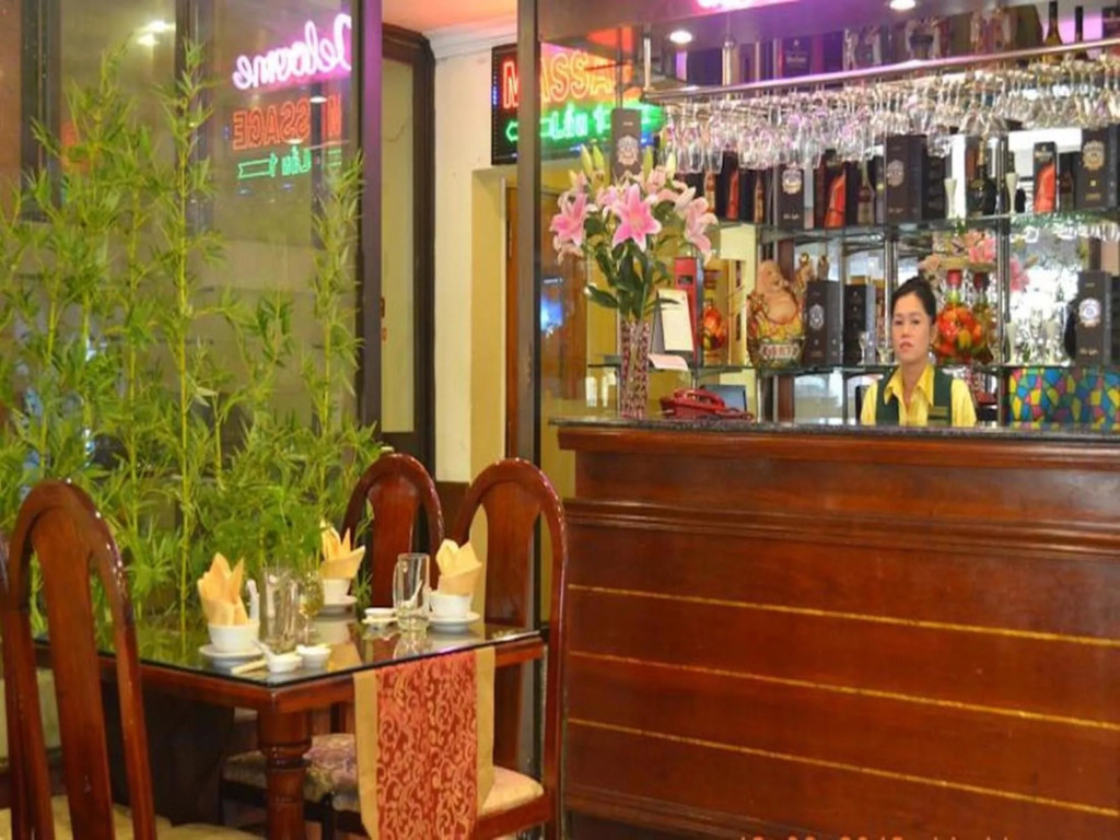 Ngọc Lan Hotel