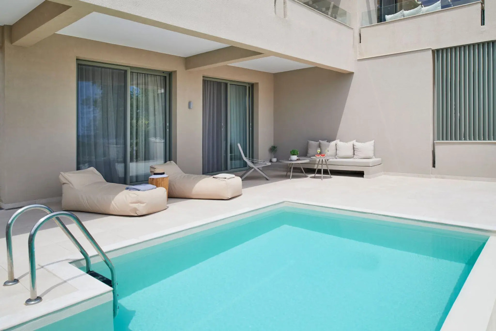 Cavo Delea Villas & Suites