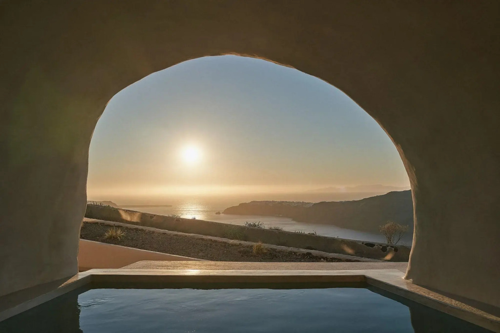 Divine Boutique Cave Experience