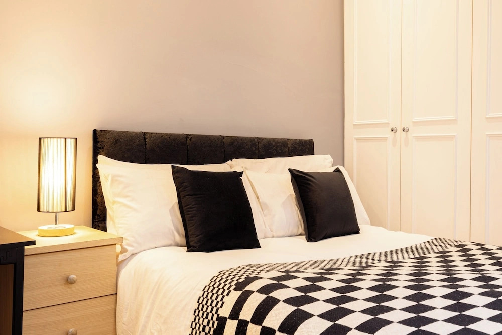 Charming City Retreat in Central London