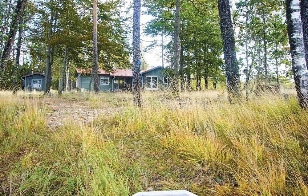 2 Bedroom Cozy Home In Hyltebruk