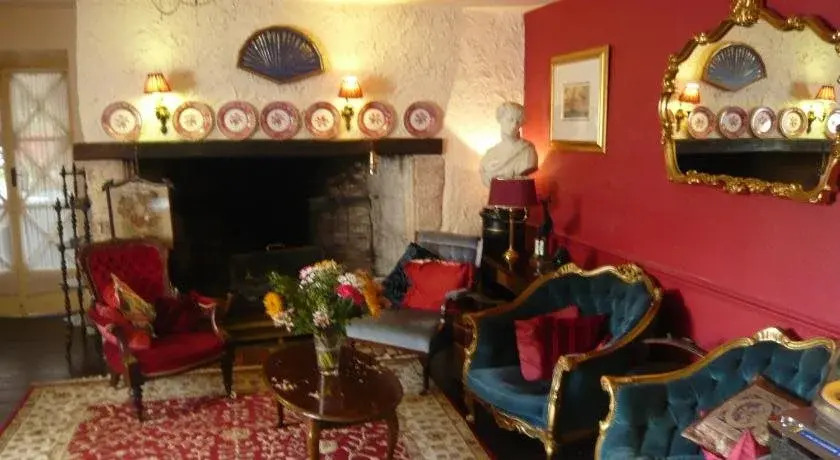 Meryan House Hotel