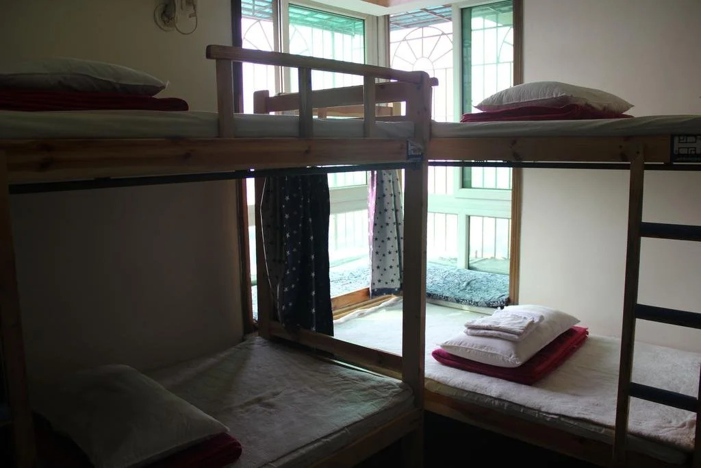 Dunpa Beibao Hostel