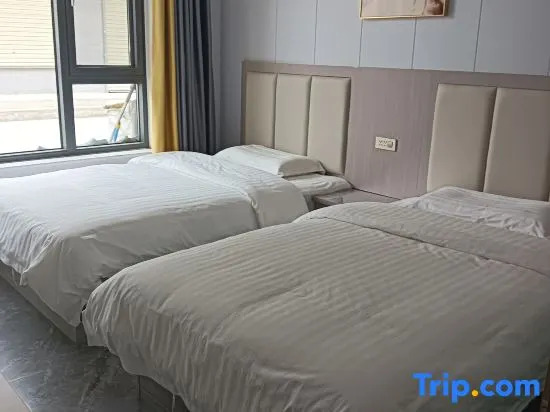 Yunzhihai Hotel (Huashan Visitor Center Branch)