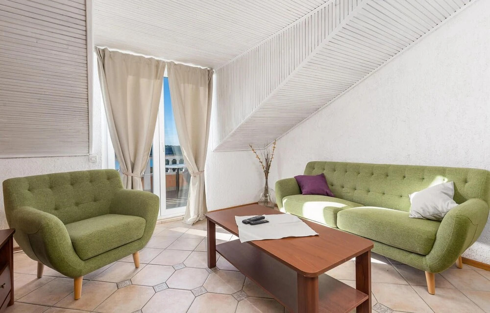 Awesome Apartment in Barbat na Rabu With 2 Bedrooms and Wifi