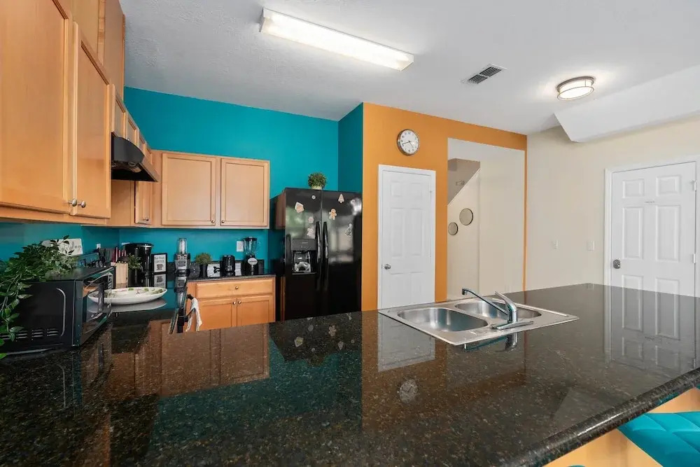 Super Fun-colors Gameroom Lakeviews Sleeps 13