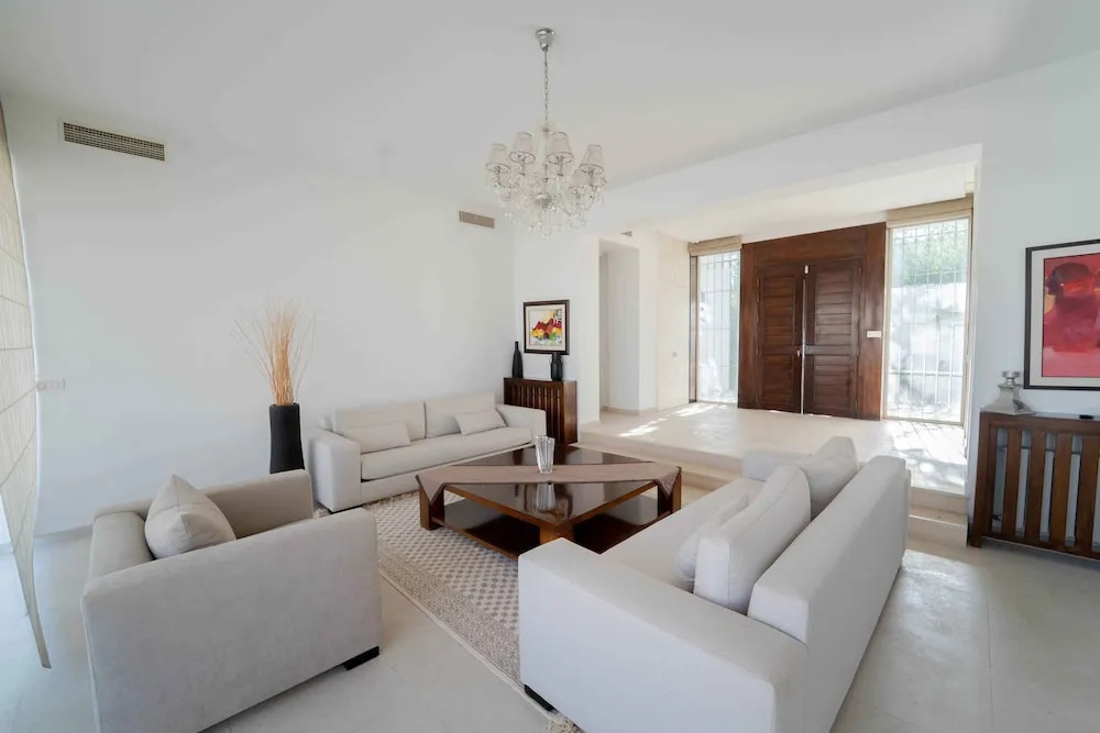 Villa Oasis Chotrana Green Calm Retreat