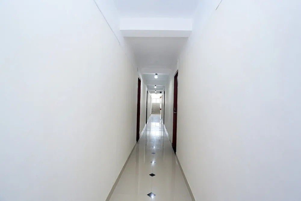 OYO 8220 Hotel Ganesh