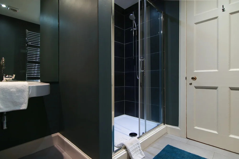 Stylish & majestic 3-bed apartment in Stockbridge