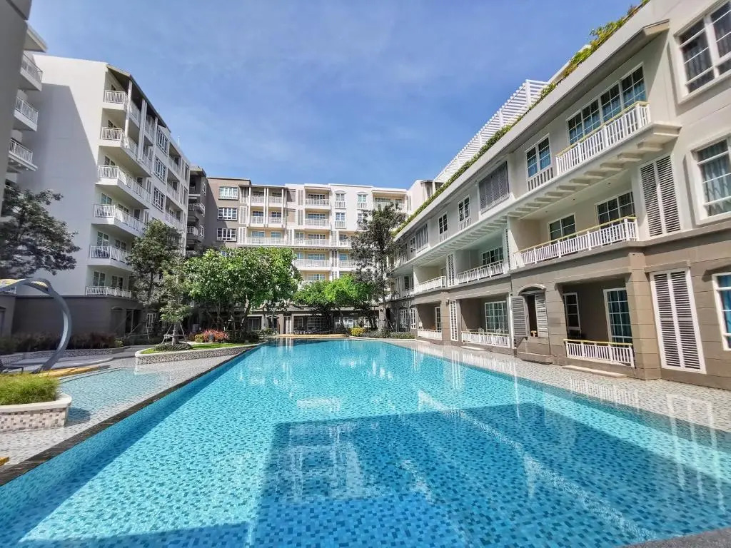 Autumm HuaHin B205 PoolView by BookingHuaHin