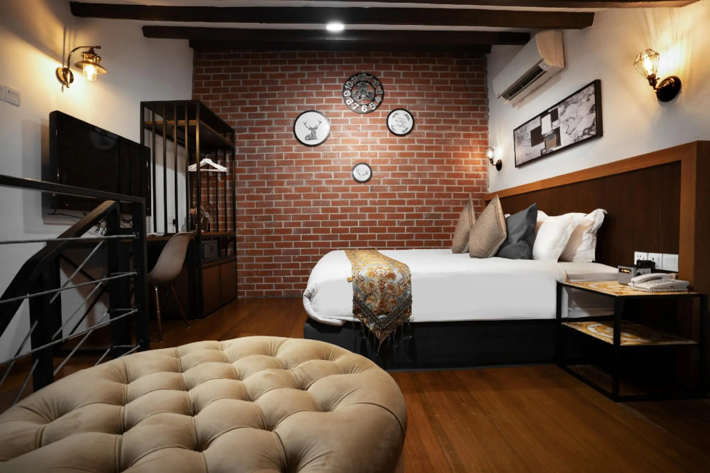 RARE Heritage House