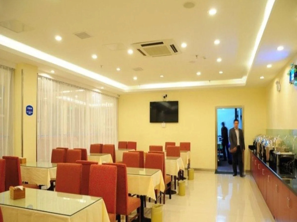 Hanting Express Wuhan Dunkou Development Zone