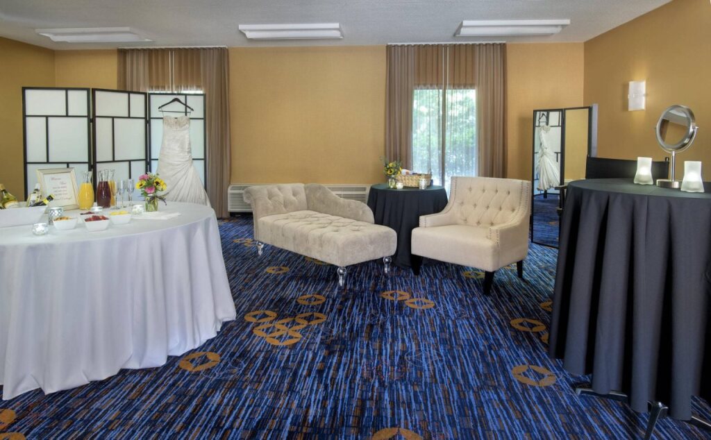 Courtyard by Marriott Boston Andover