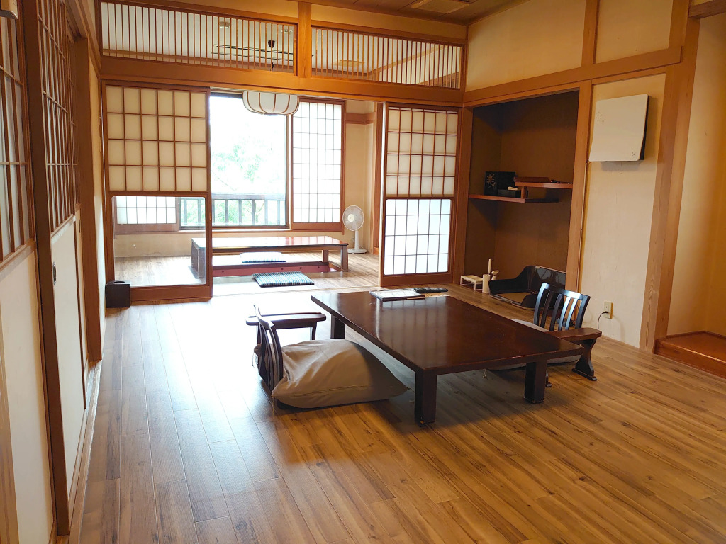 Ichibo Senri Onyuyado Nakaya