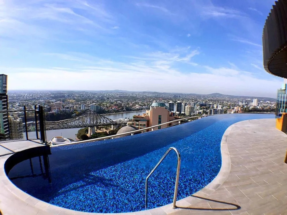 Brisbane Central Highrise 1Bed Gym Pool Qbn550-25