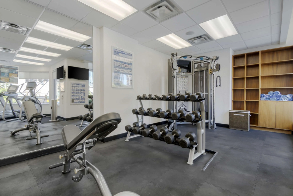Best Western Premier Chateau Granville Hotel & Suites & Conference Centre