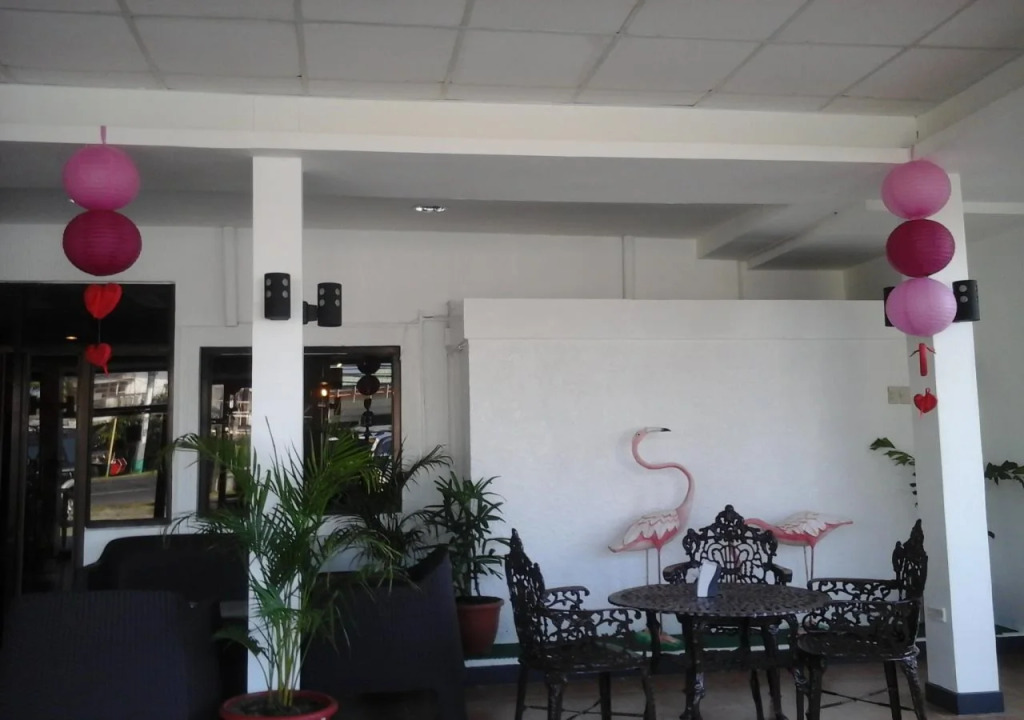 Flamingo Hostel