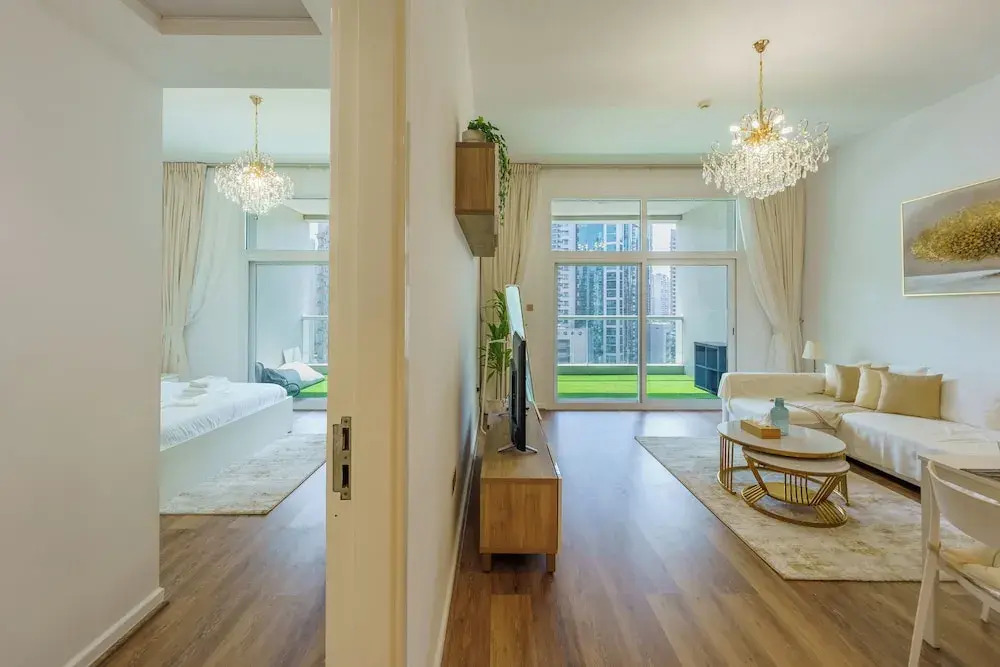 WelHome - Beautiful 1BR Apt. in Al Barsh