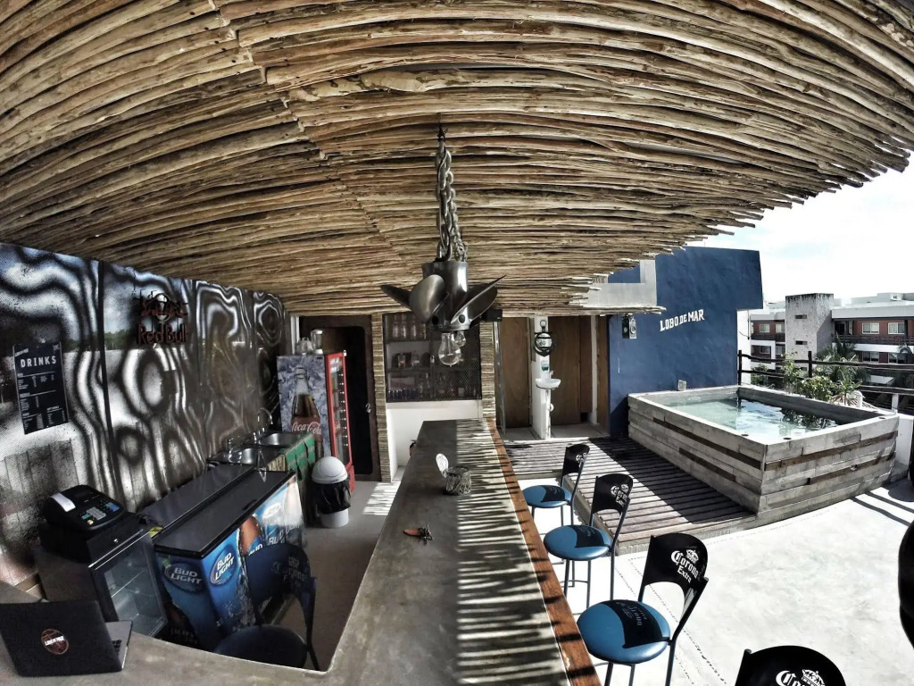 Lobo de Mar Hostel