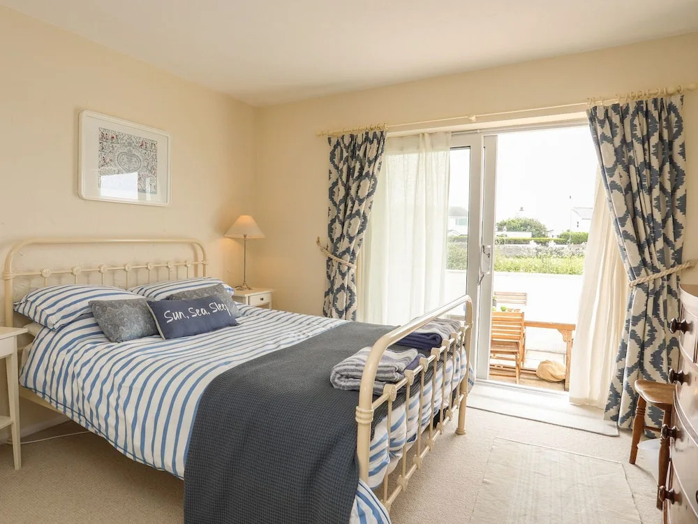 Bay Retreat