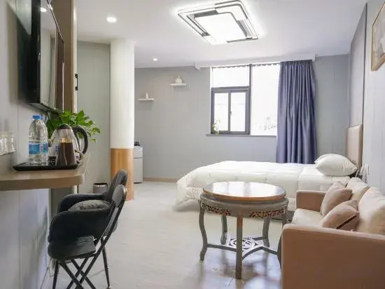 Yunqing Homestay (Shanghai Linghe Road)