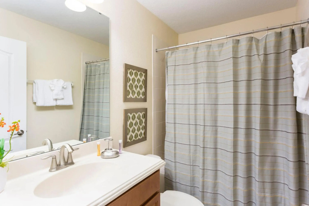 6Br 6Bath Pvt Home Pool 10min Disney 3282ft
