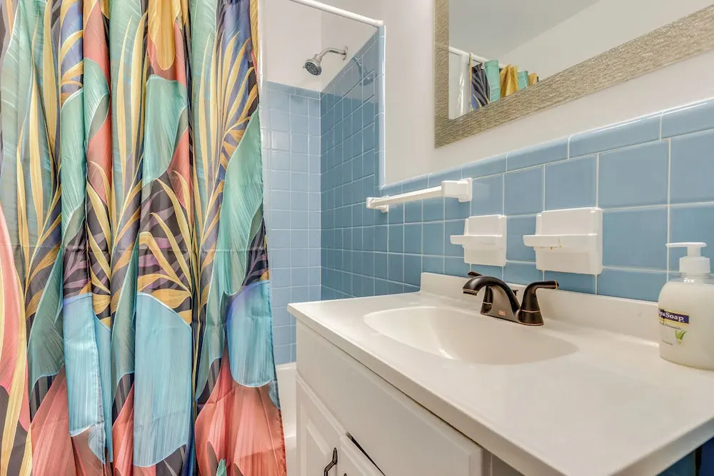 Family-friendly Home: 6 Mi to Downtown Mobile!