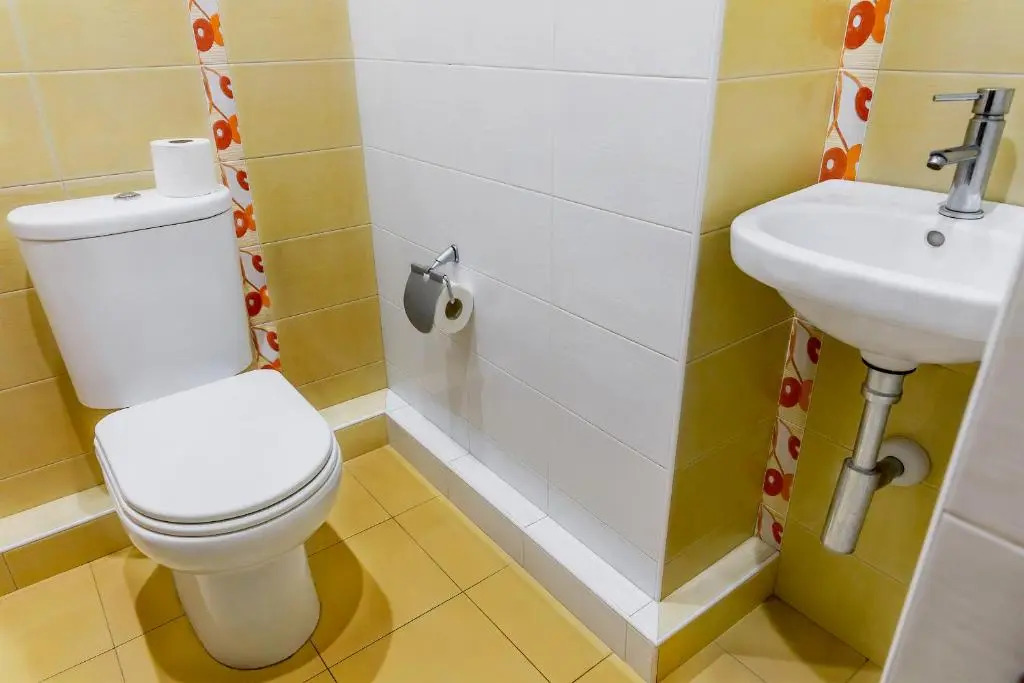 3 Bedroom Apartment near Republic Square