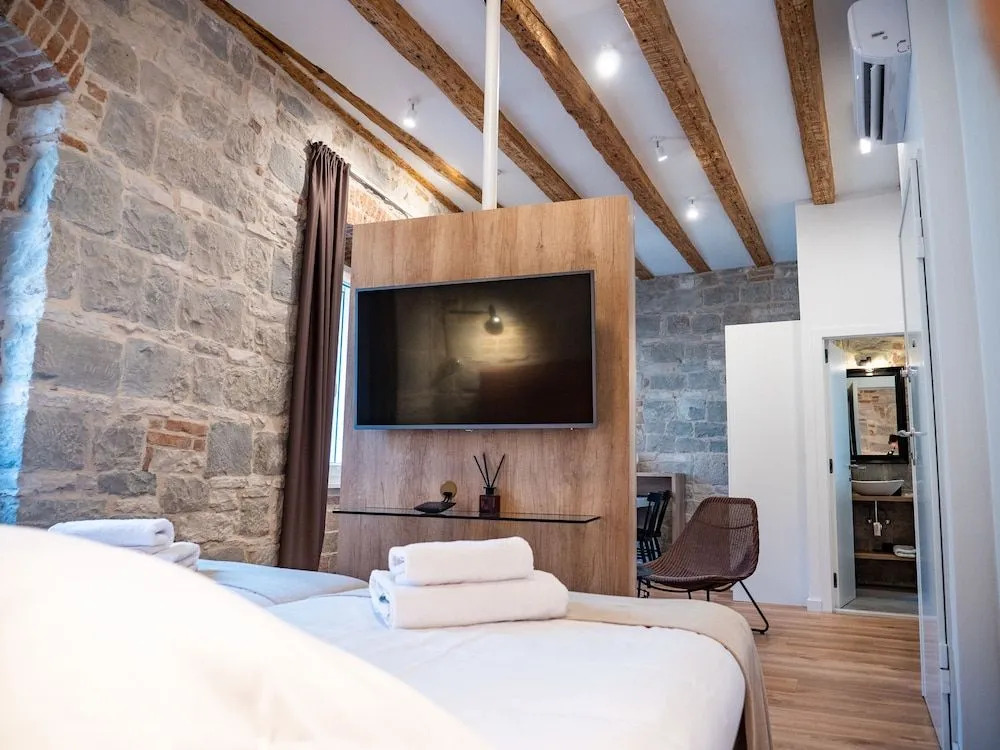 Emarconi history&luxury in Split center