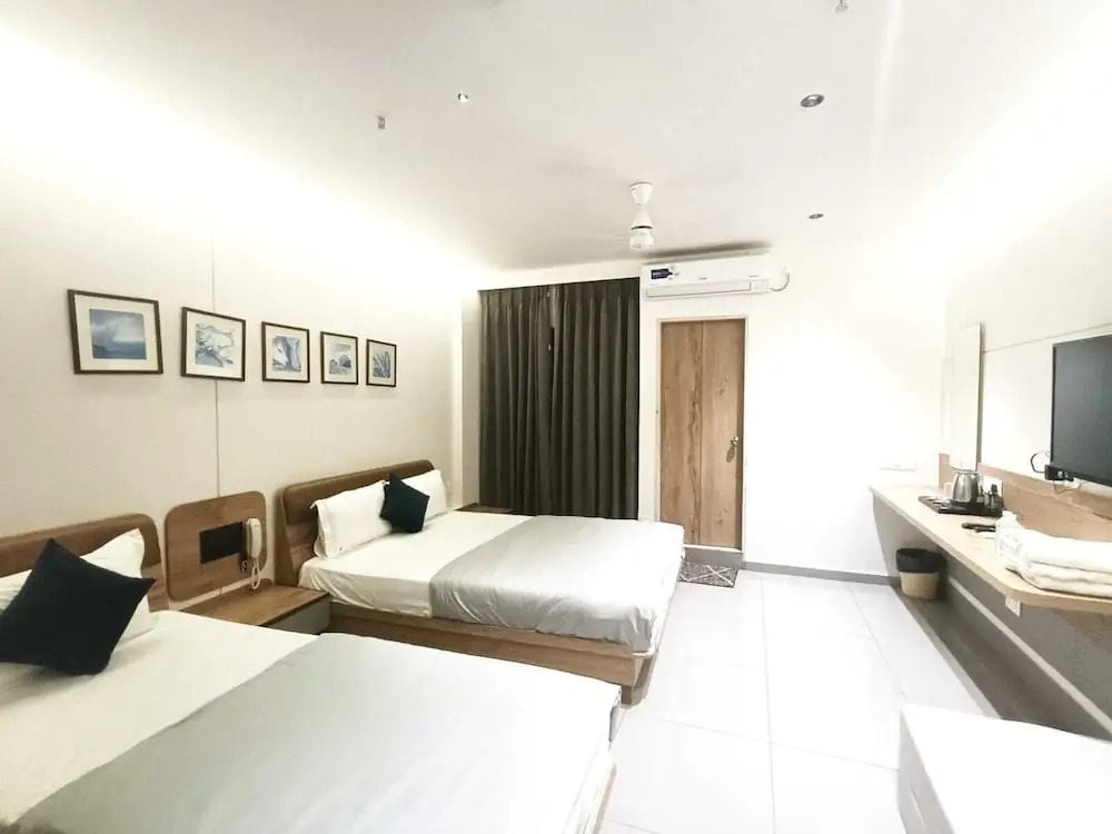 Hotel Kant by GoHotels - Near Shree Dwarkadhish Temple