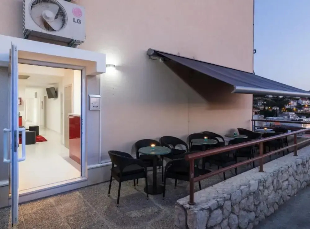 Hostel Free Bird