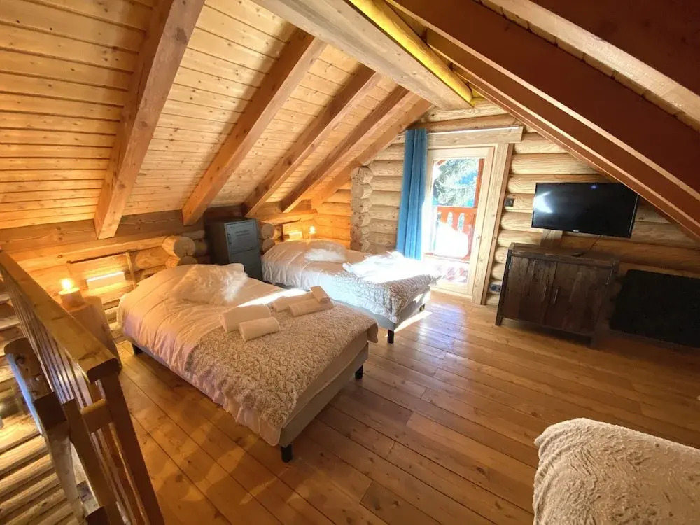 L'ours Blanc Chalet en Rondins