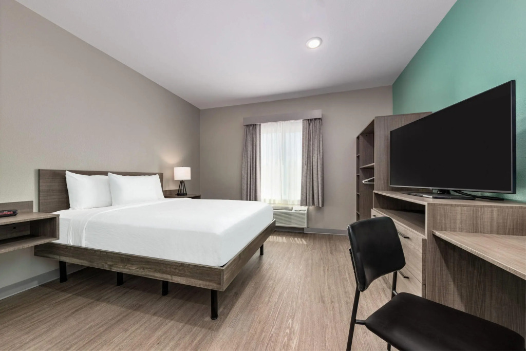 ECHO Suites Extended Stay by Wyndham Dallas Plano/Richardson