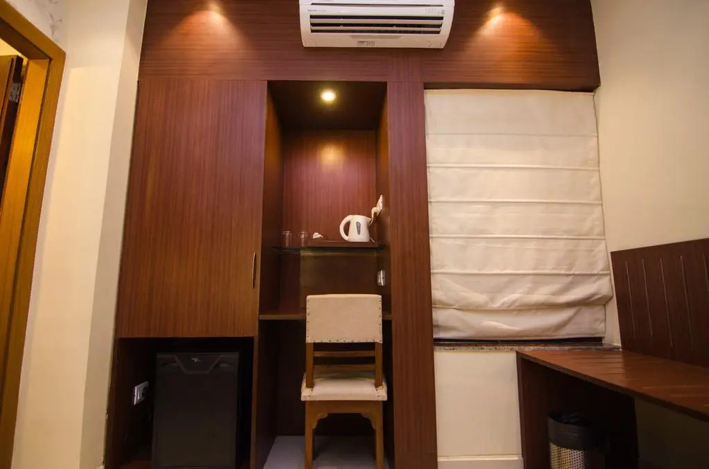 Aura hotel