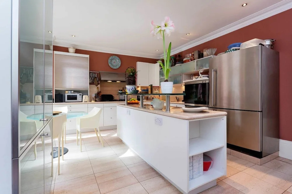 Veeve - Hampstead Victorian